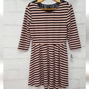 Striped dress with lace in the back. City studio. Size L